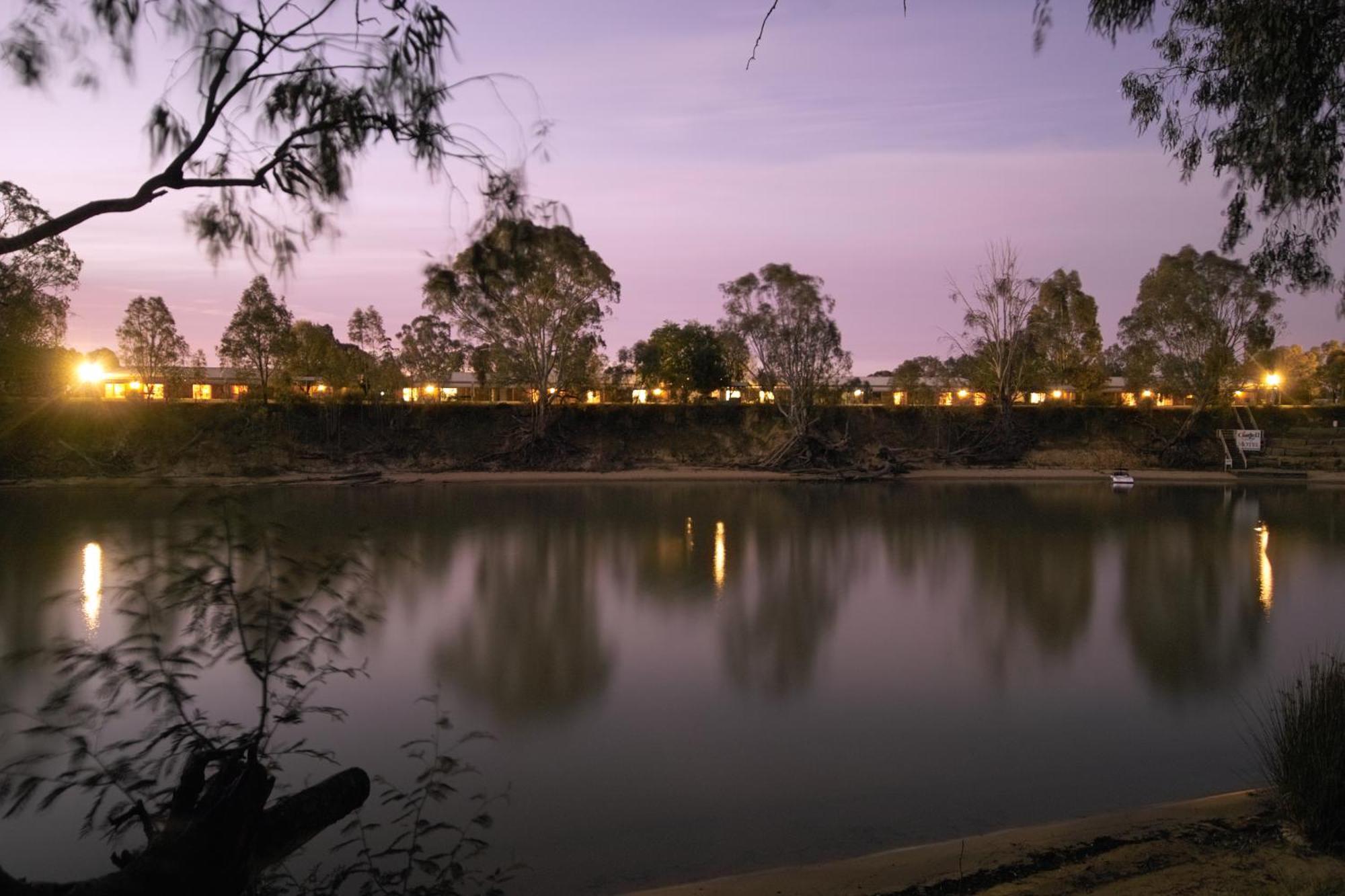 Cadell On The Murray Motel Moama Εξωτερικό φωτογραφία