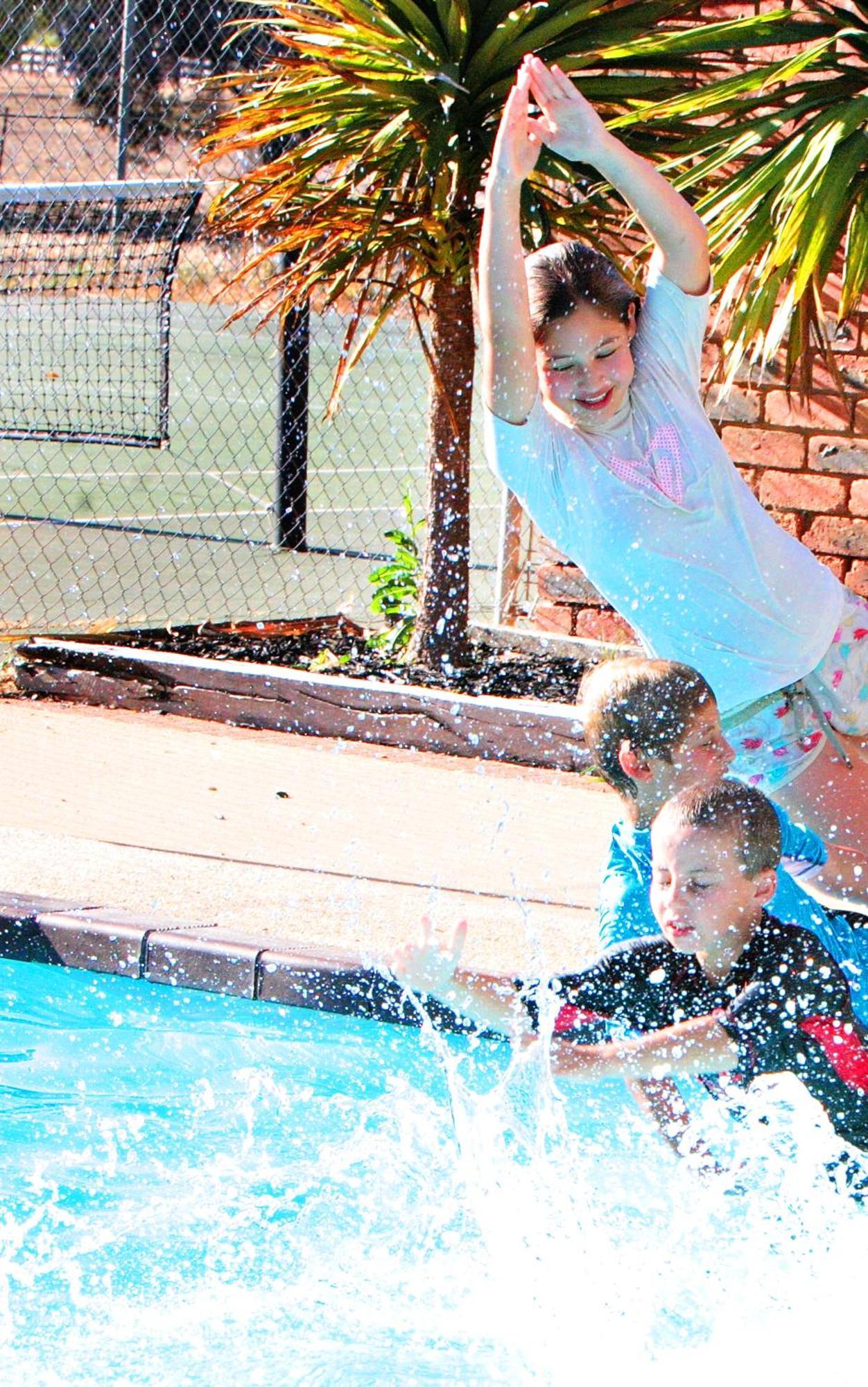 Cadell On The Murray Motel Moama Εξωτερικό φωτογραφία